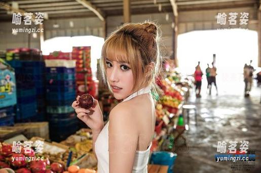 AISS爱丝(黄金版) - 萱萱的逛街时光：套图也太美了吧！快来下载
