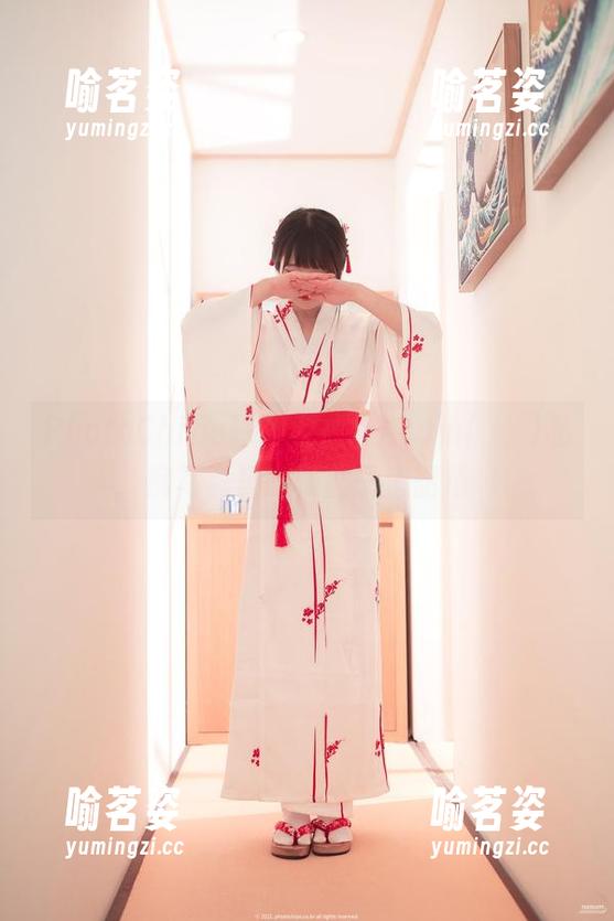 PhotoChips独家揭秘，Aram(아람)私房写真里的覆盆子酒暗道
