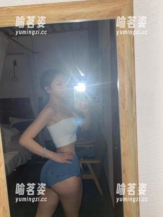 Cool文茜 微密圈 - Cool文茜的私拍合集,泳衣款式我已经忘了,但那个身影还在脑海里徘徊。