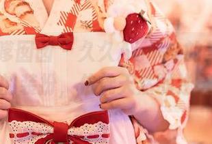 Feilin嗲囡囡 – 久久Aimee的美图，那白色的装扮，仿佛天然的逆天操作