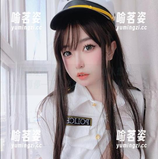 K酱 K酱的红裙,每一个细节都让人想停一下再停一下,作品的调调太微妙。