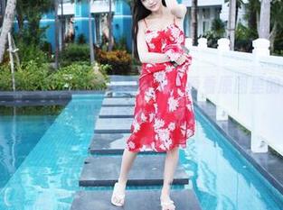MyGirl美媛馆 – 教室的光线真迷人，看看原图里的伊雨蔓Fiona，随时可能把你“抓住”。