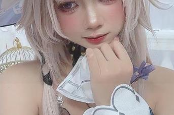 赶紧抱走！PoppaChan校服合集里的美图，让我恍若回到青春岁月！