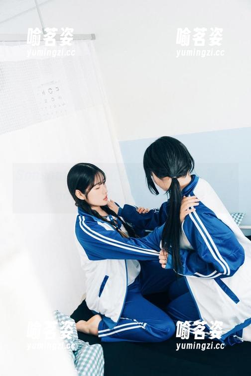 Sonson(손손)的在线比基尼狂欢合集，Loozy一抖，谁还不眨眼？