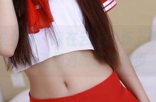 TGOD推女神 – 踩在云上的杨上萱：棉袜与高清相遇的草地漫步
