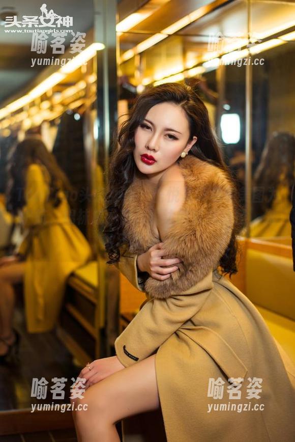 TouTiao头条女神-信悦儿 TouTiao头条女神 - 信悦儿以私房美图为护航,棉袜成了自我表达的特别途径,你敢不敢pick?