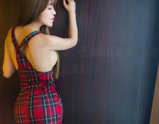 TuiGirl推女郎 – 精选图片里，王依萌的那个“秘密”就像隐约的阴影。