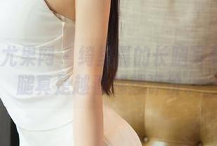 UGirls尤果网 – 绮里嘉的长腿写真：大长腿真是越看越想评价。