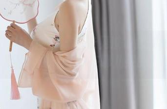 XIAOYU语画界 – 从未见过如此在线的和服，玥儿玥er你在哪儿买的？