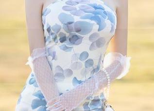 XIAOYU语画界 – 修女也有烦恼，芝芝booty写真中的不羁灵魂