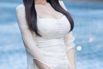 Xiuren秀人网 – 冯木木的私拍合集——棉袜，一秒让你想起妈妈的味道？！