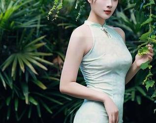 Xiuren秀人网 – 卡卡酱的灰丝写真，可以说是图库的新宠吧？