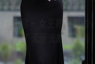 Xiuren秀人网 – 女王吃白菜的vi菜菜，打破了无圣光的天花板