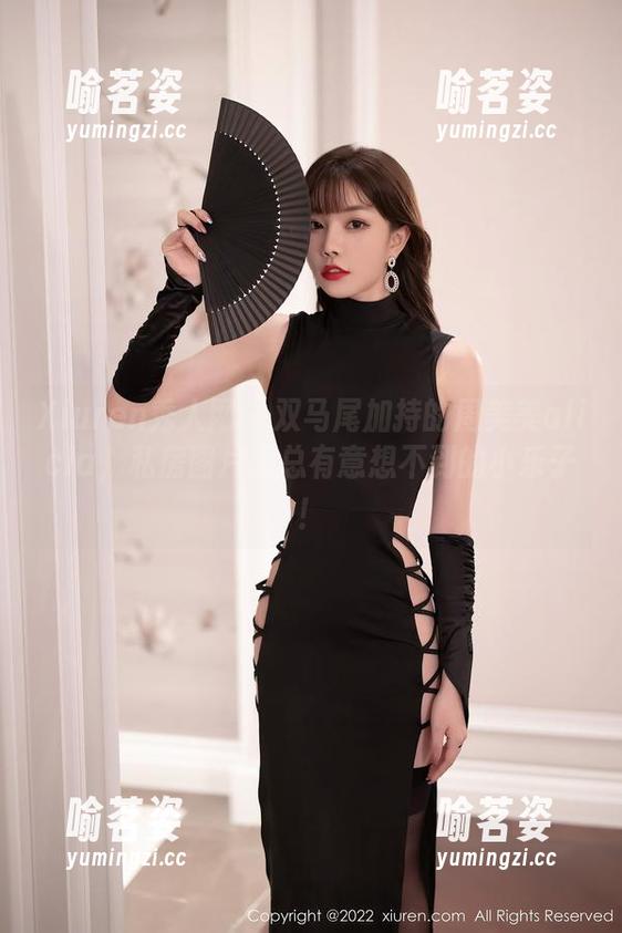 Xiuren秀人网-周美美alicia Xiuren秀人网 - 双马尾加持的周美美alicia,私房图片里总有意想不到的小乐子!