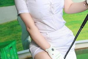 Xiuren秀人网 – 安然anran的云南旅拍——套图精选，虽不求上天入地，有点逗就行！