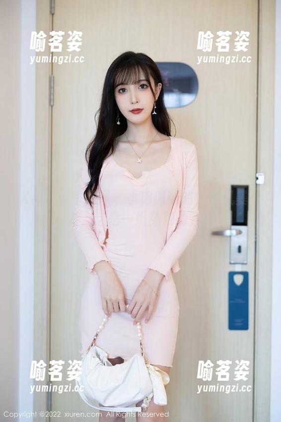 Xiuren秀人网-小肉肉咪 Xiuren秀人网 - 小肉肉咪的女友风暴!对,这是一组免费的套图