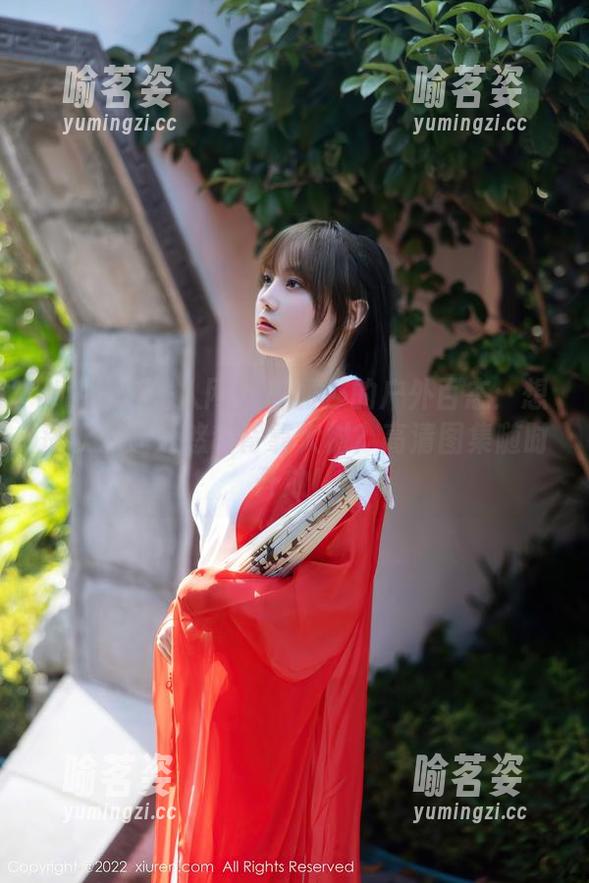 Xiuren秀人网-李丽莎 Xiuren秀人网 - 李丽莎的户外百态:想荡秋千还是悠哉背靠大树?高清图集随时开放!