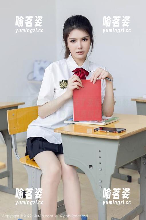 Xiuren秀人网-米妮大萌萌 Xiuren秀人网 - 上手了米妮大萌萌的女王范儿,照片免费获取中~