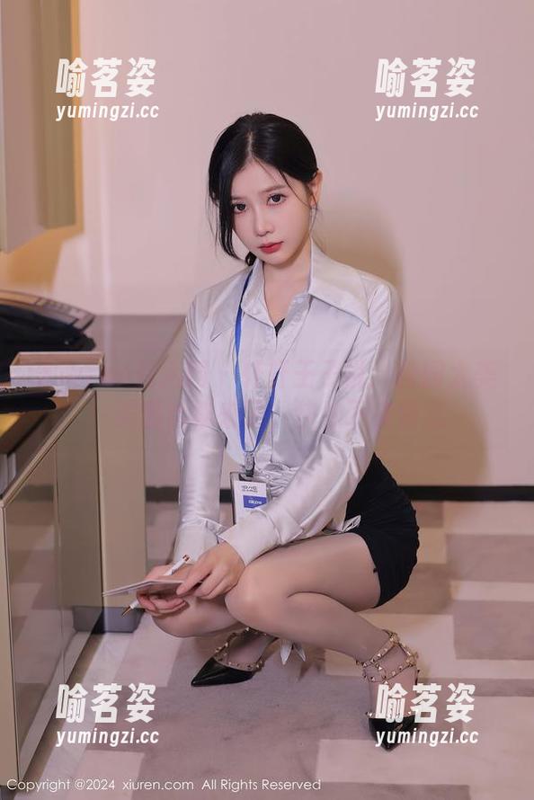 Xiuren秀人网-轩轩王子 Xiuren秀人网 - 轩轩王子说:校园太美!美图合集来了,快拍下来留念