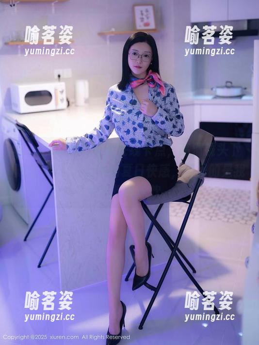 Xiuren秀人网 - 在线卡点，高清镜头下陈念灵Vickyao的夏日快感，奇怪的是我突然想喝冰饮。