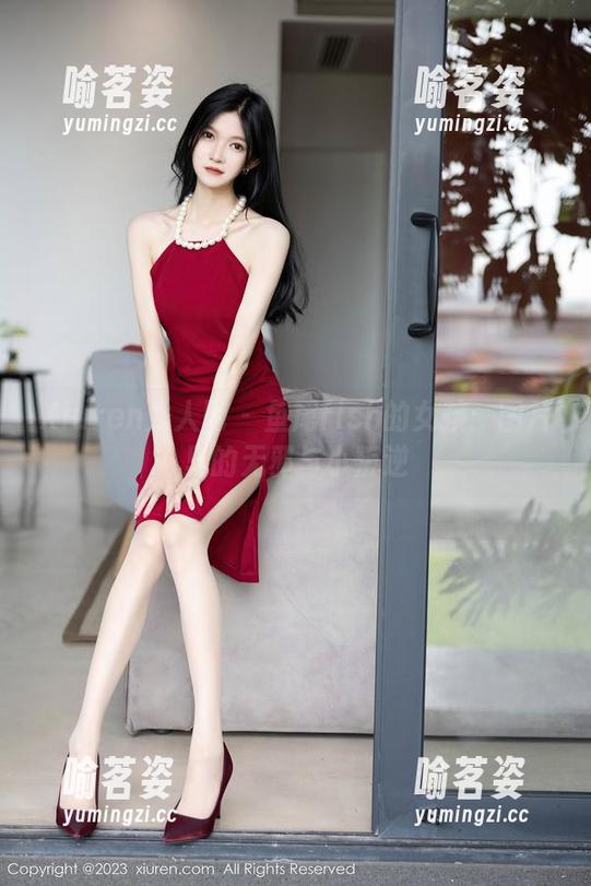 Xiuren秀人网-鱼尾fish Xiuren秀人网 - 鱼尾fish的女孩:图片里的无邪与小叛逆