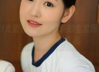 YouMi尤蜜荟 – 合法萝莉的全套眼镜作品，藏着不小的玄机