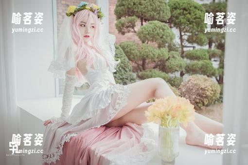 翻开[SAINTPhotolife]的黄金，一不小心就被Yuna(윤아)的cos沉迷了！