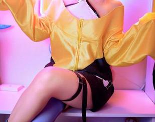 ZinieQ的夏日私房，看来白沙滩和我还有一段差距…