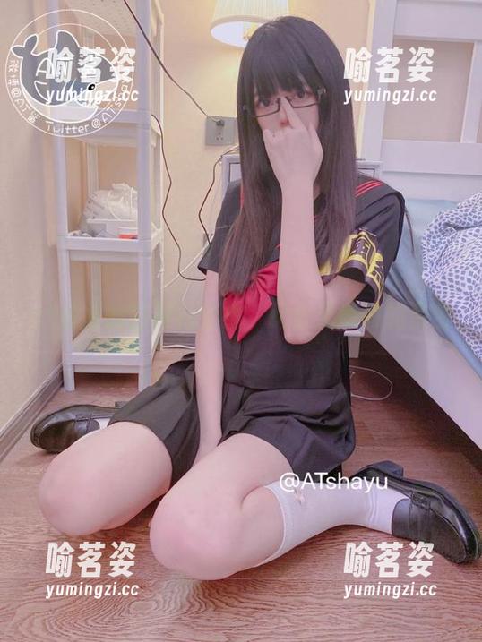 at鲨鱼的白衬衫全集，配合无意间的亲密