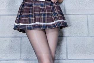 beautyleg – 黄苇萱变身水中女神：查看这张泳池美图，你就明白什么叫清凉一夏！