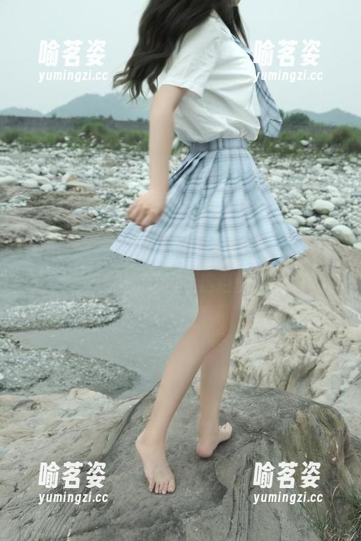eloise软软的瑜伽合集-磨蹭了半天，我还是决定放上这组壁纸