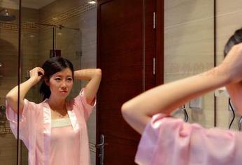 pans – 默默的礼服：原图里藏了些令人意外的资源，快来瞧瞧！