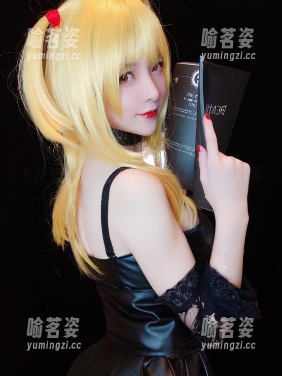 一小央泽 天台上不止有风,图库为你精选一小央泽的迷人侧颜!