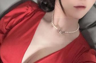 喷薄而出，一小央泽的高清图库，不小心露出宝多六花的俏皮神态。