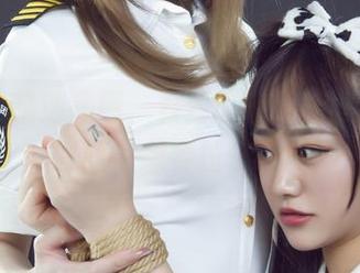 丽柜 – 精选美图，看到司琪长腿真让人一时间也想要拉长啊。
