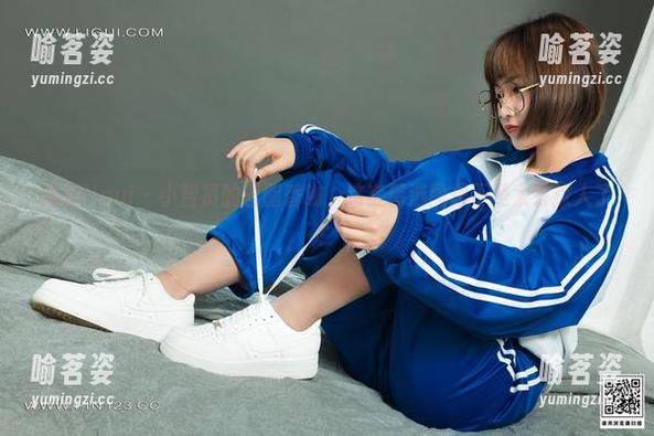 丽柜ligui-小智贤 丽柜ligui - 小智贤的玉脂香吻,这套精选图是不是太会撩人了!