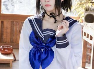 看了九柒喵的短裙图包精选，才发现其实我也慢慢成了粉，多么神奇！
