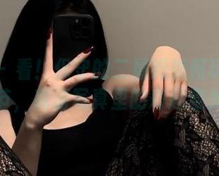 微密圈 – 看！保守的二舅妈如何玩转万圣节，高清写真里的奇趣意外