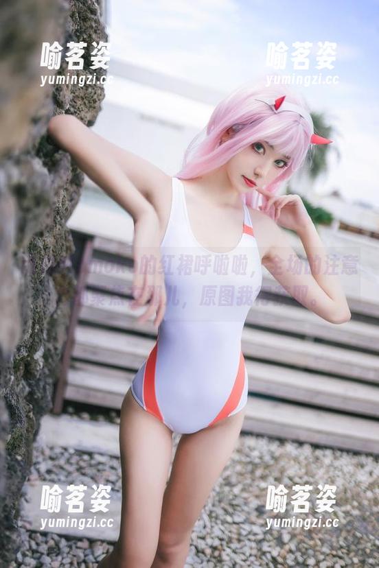 南桃Momoko 南桃Momoko的红裙呼啦啦,全场的注意力都聚焦在那儿,原图我得获取。