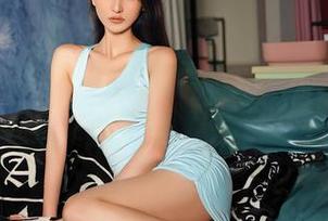 嗲囡囡 – 施忆佳KITTY的浴室作品，你能抵挡这种水花四溅的诱惑吗？