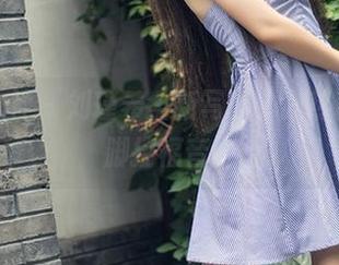 头条女神 – 刘瑾希全新写真，狂热粉丝的脚控福音。