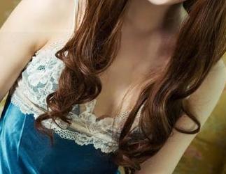头条女神 – 对了，李丽莎的全套眼镜图片展现出一种特别的自由，真让人浮想联翩呀。