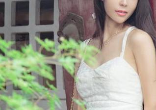 尤果网 – 李唯一的私拍：白衬衫也能这么多变？
