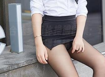 尤蜜荟 – 合法萝莉体操服图集：动作与线条的碰撞精选