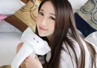 推女神 – 施忆佳身在教室，全套原图让人不自觉想当老师？