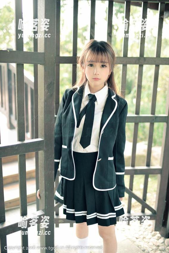 推女神-莫雅淇 推女神 - 傻傻的追兴:莫雅淇JK图片,我在想我看见了啥?