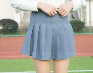 梦丝女神 – 美女主播乔儿的写真图册，里面藏着我的同时期待和小小的不安。