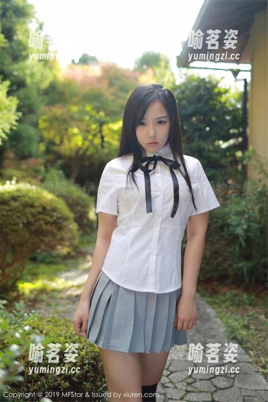 模范学院 - 伊小七MoMo的私拍婚纱合集：猫咪也想来凑热闹