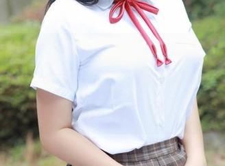 模范学院 – 免费的唐琪儿Beauty泳衣大片，谁说水花不舔嘴？美图太让人想跑步冲啊！