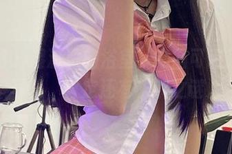 微密圈 – 湿漉漉的浴室，汤圆可甜了定制写真，肯定还有未解之谜。
